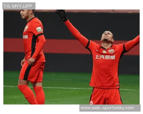 山东泰山与上海海港巅峰对决携手共创辉煌梦想之战 山东泰山与上海海港巅峰对决携手共创辉煌梦想之战